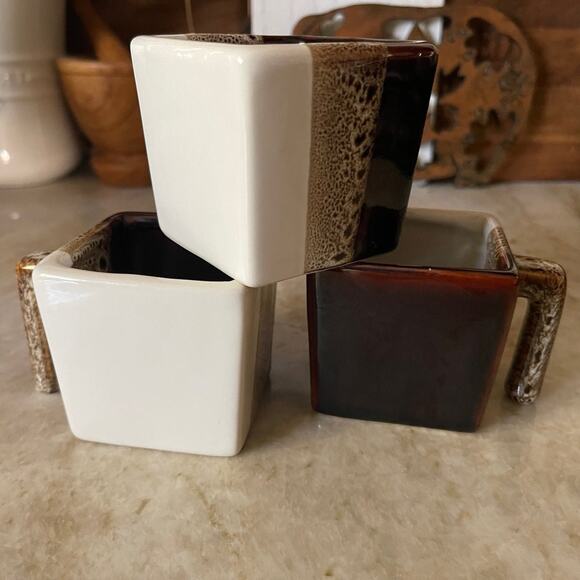 Set of 3 Vintage Pier 1 Imports coffee, Tea or espresso mugs - Picture 1 of 12